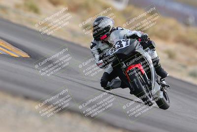 media/Dec-17-2022-SoCal Trackdays (Sat) [[224abd9271]]/Turn 16 (210pm)/